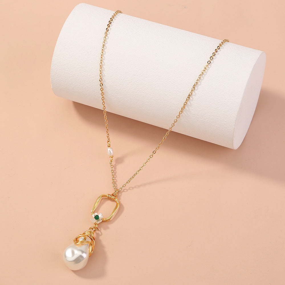 Fashion Women's Pearl Earrings Pendant Necklace - Luxury Look