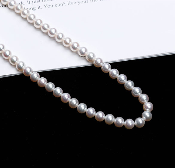 Simple Pearl necklace - Luxury Look