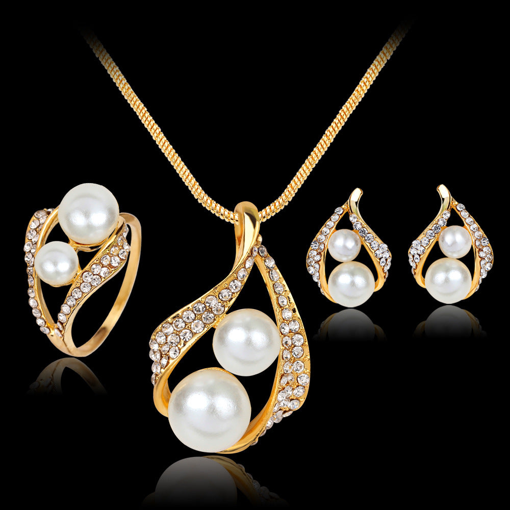 Three-piece Pearl Set - Luxury Look