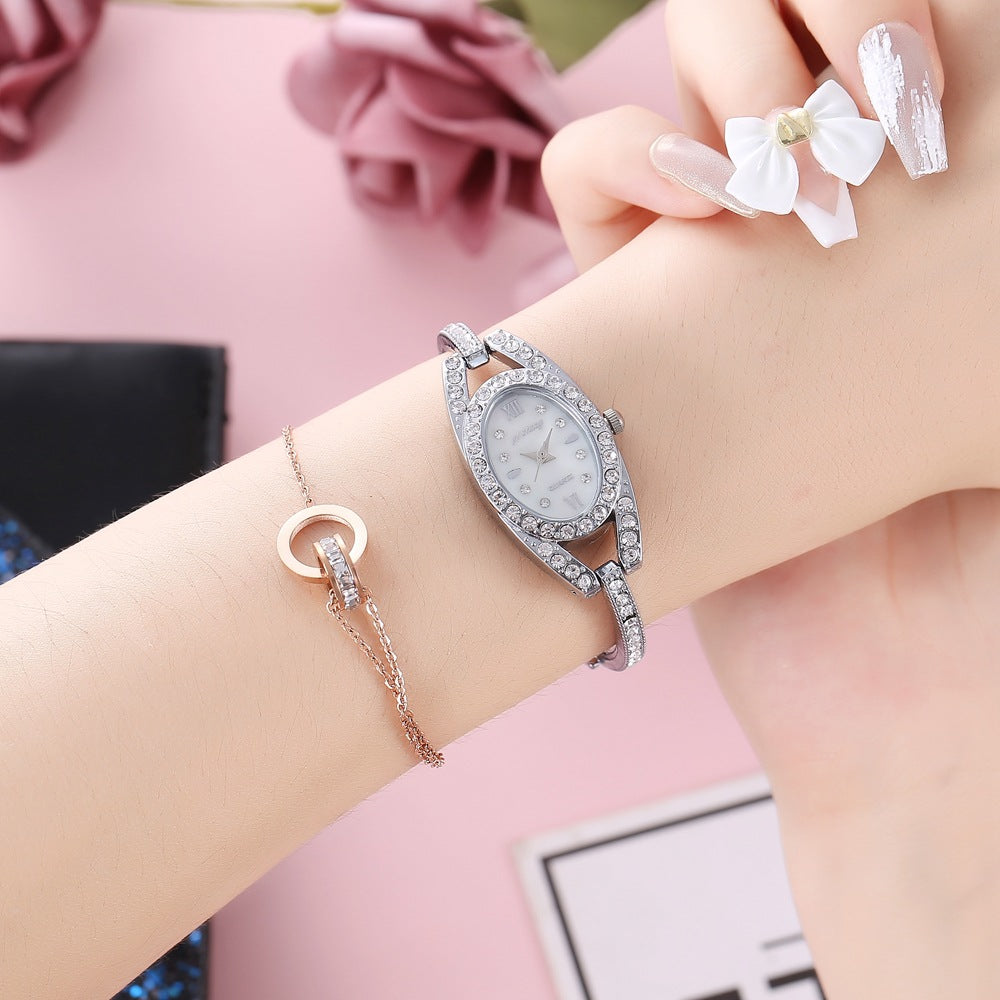 Simple Oval Diamond Watch - Luxury Look
